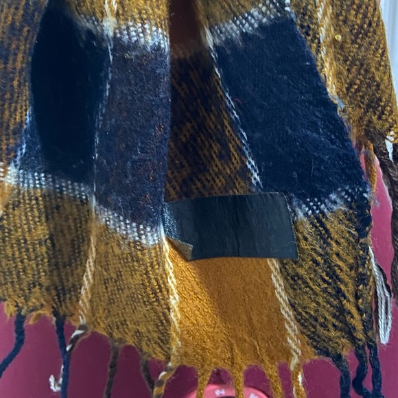 Unisex brown blue and white fringe hem wool scarf. Used. - Picture 4 of 7